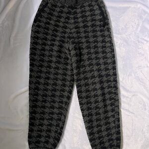 Skims Black and Gray Checkered Pants